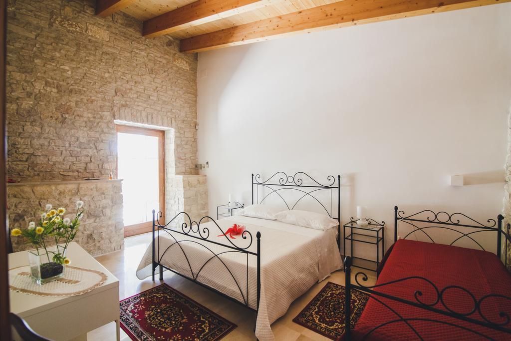 Ai Pilieri Di Bagnoli Villa Castel Del Monte  Exterior foto